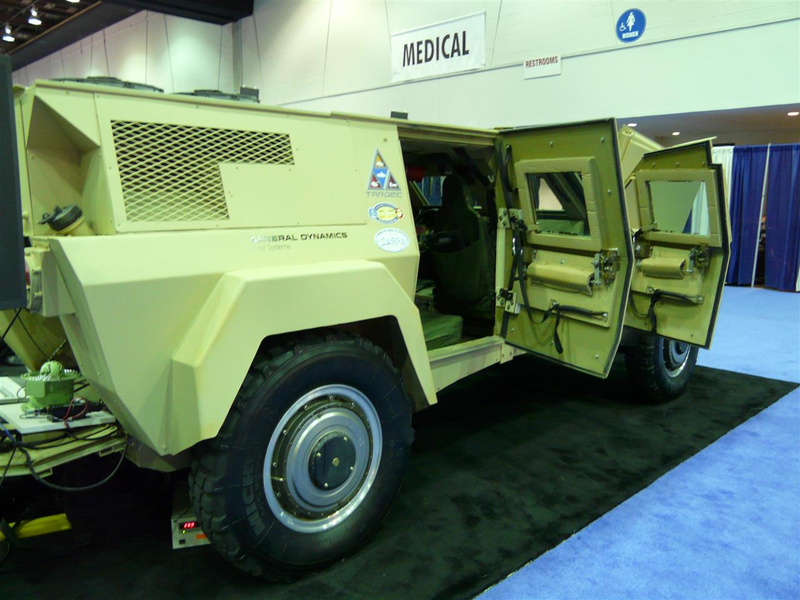 Illustration for article titled General Dynamics RST-V Series-Hybrid With Cool In-Wheel Motors